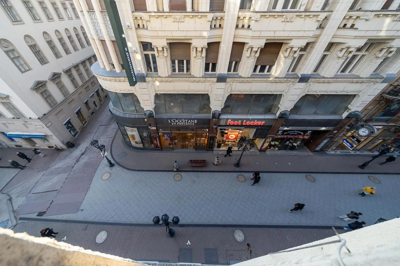 Elisabeth Apartment On Vaci Street Budapest