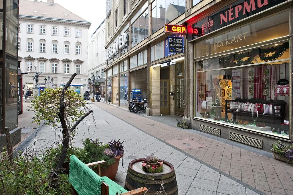 Elisabeth Apartment On Vaci Street Budapest